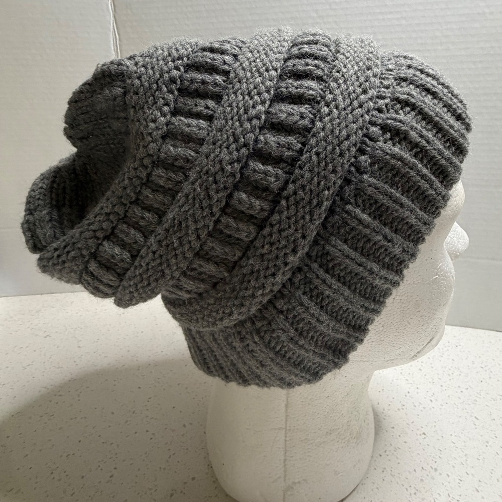 CC Exclusives Gray Cable Knit Ponytail Beanie Slouchy Winter Hat Ribbed Soft